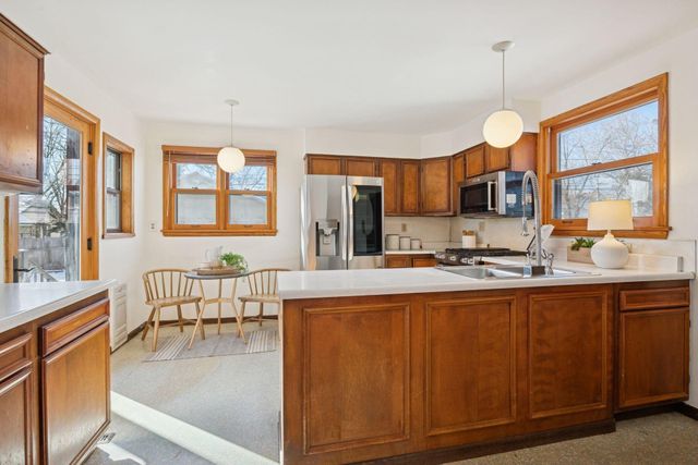 5626 Clinton Avenue, Minneapolis, MN 55419