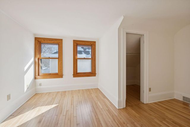 5626 Clinton Avenue, Minneapolis, MN 55419