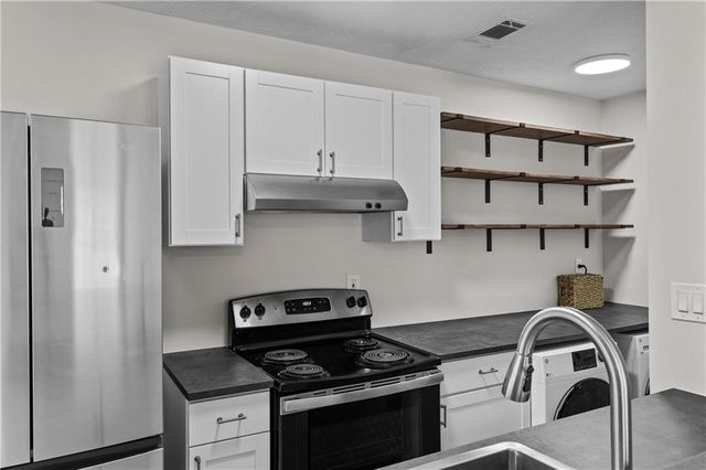 1356 Old Coach Road SW, Marietta, GA 30008
