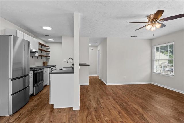 1356 Old Coach Road SW, Marietta, GA 30008