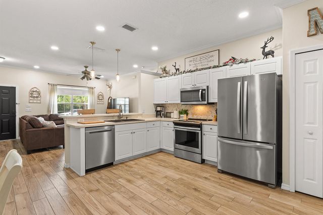 8686 104th Avenue, Vero Beach, FL 32967