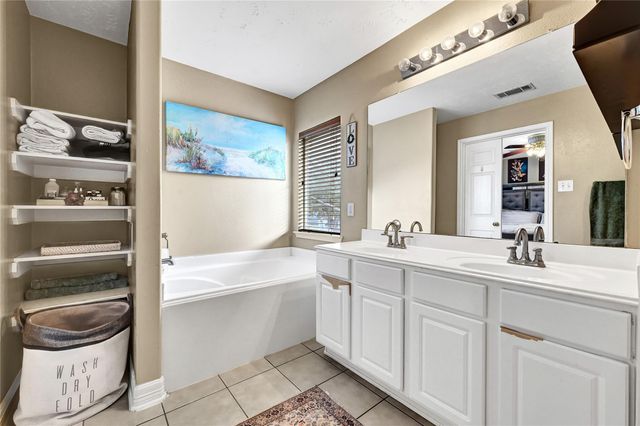 718 Vista Grove Circle, Houston, TX 77073