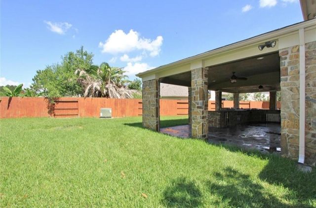 718 Vista Grove Circle, Houston, TX 77073