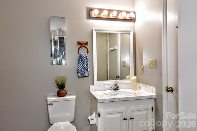 3916 Wonderland Drive, Matthews, NC 28104