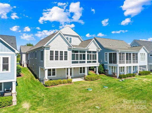 124 Sisters Cove Court, Mooresville, NC 28117