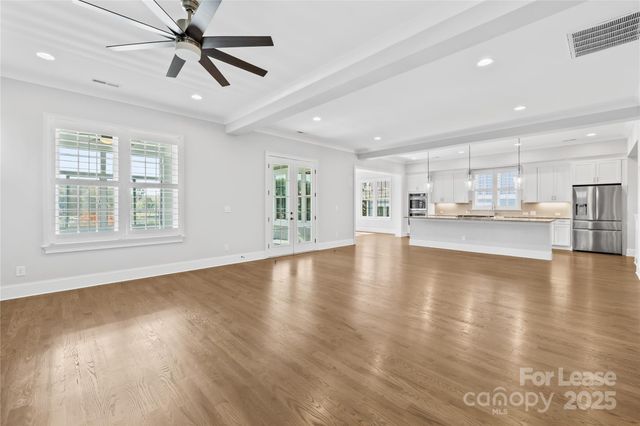 124 Sisters Cove Court, Mooresville, NC 28117