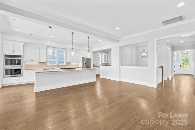 124 Sisters Cove Court, Mooresville, NC 28117