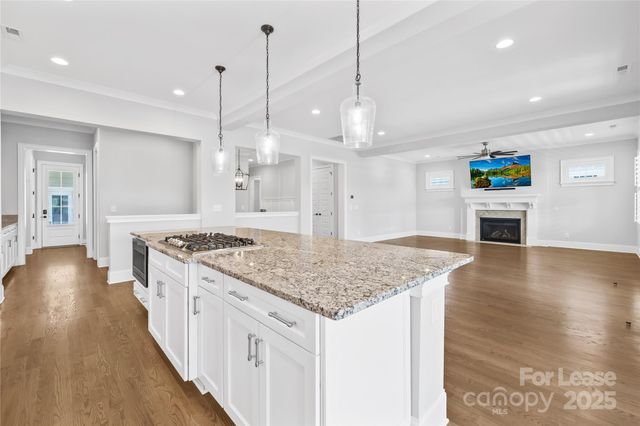 124 Sisters Cove Court, Mooresville, NC 28117