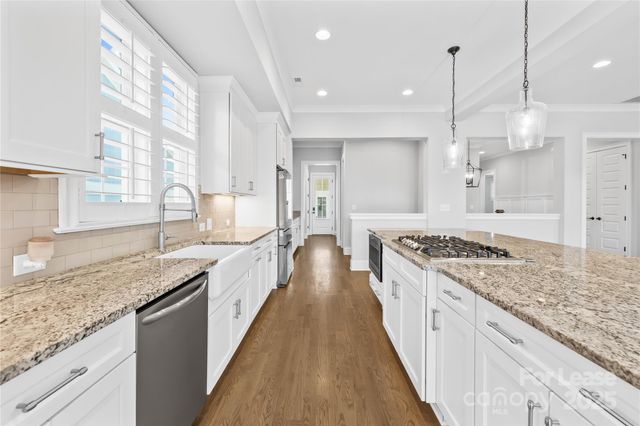 124 Sisters Cove Court, Mooresville, NC 28117
