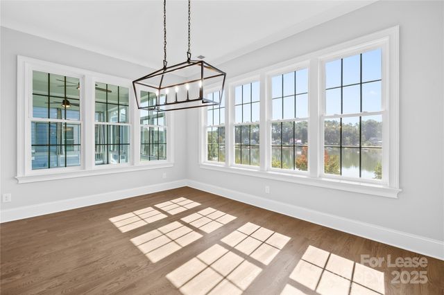 124 Sisters Cove Court, Mooresville, NC 28117