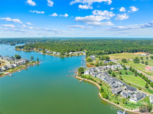 124 Sisters Cove Court, Mooresville, NC 28117