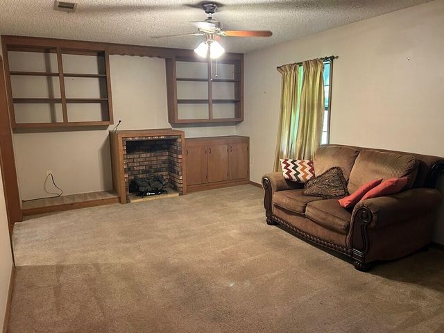 132 County Barn Rd., Laurel, MS 39443