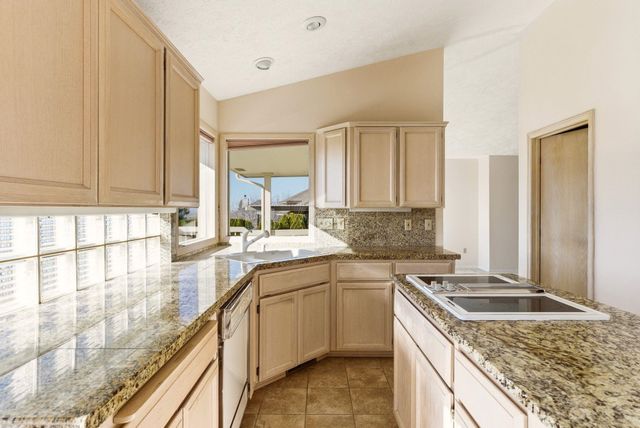 5616 S Glendora Dr, Spokane, WA 99223