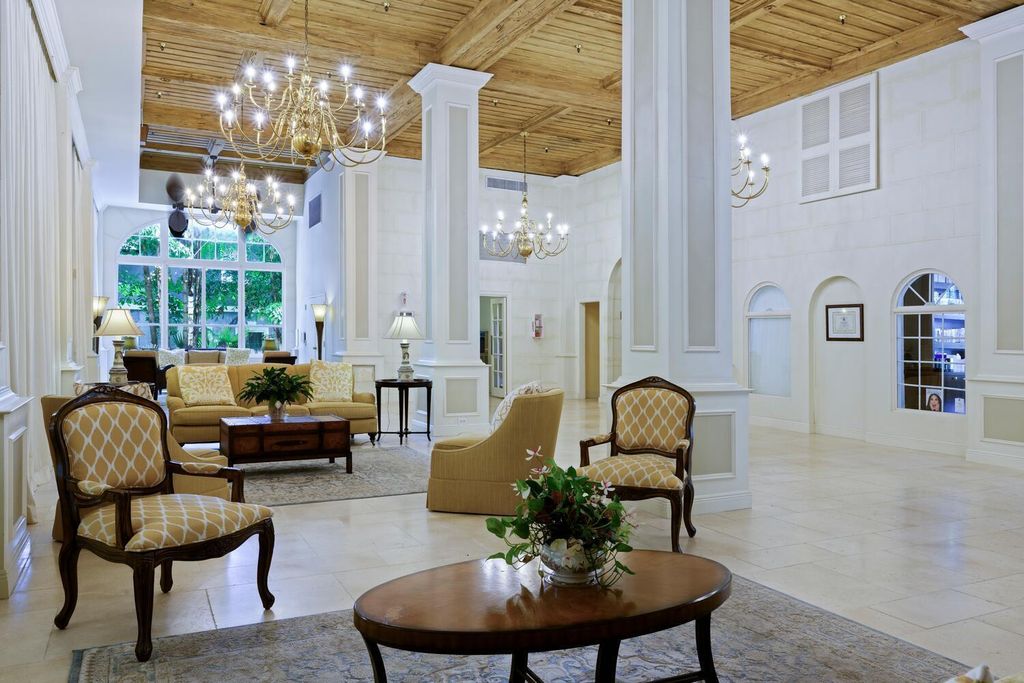 Image 17 of property listing at 235 Sunrise Avenue 3265, Palm Beach, FL 33480