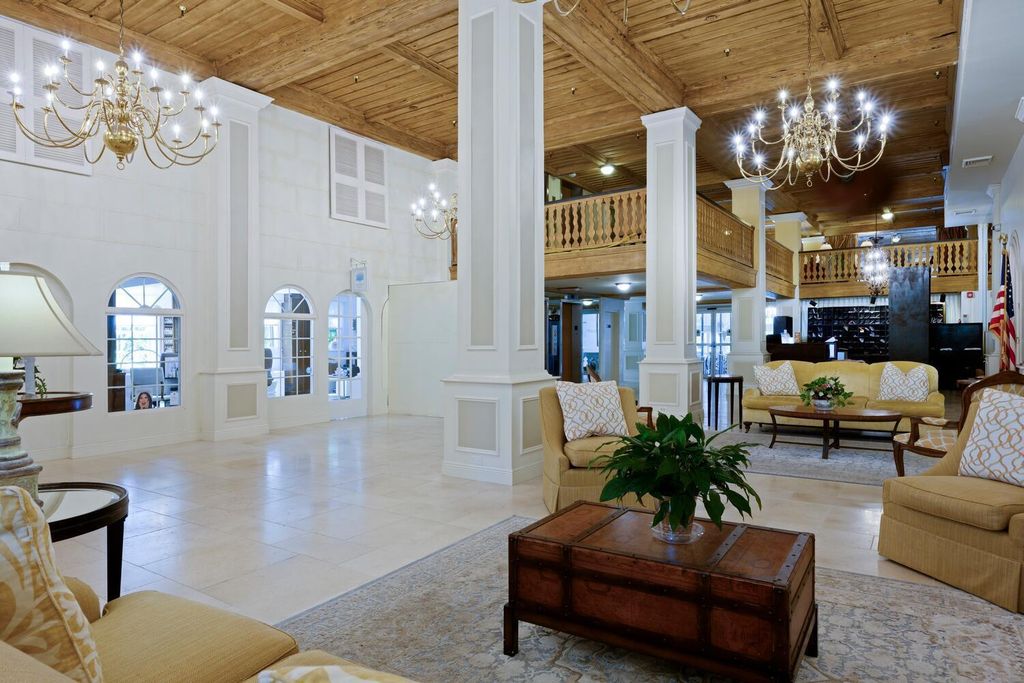 Image 18 of property listing at 235 Sunrise Avenue 3265, Palm Beach, FL 33480