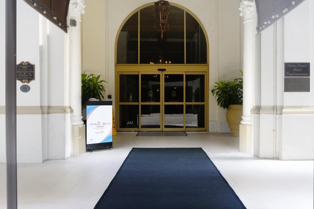 Image 26 of property listing at 235 Sunrise Avenue 3265, Palm Beach, FL 33480