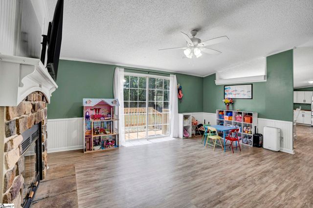 107 Floral Wood Way, Pelzer, SC 29669