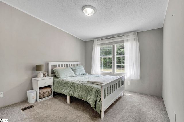 107 Floral Wood Way, Pelzer, SC 29669