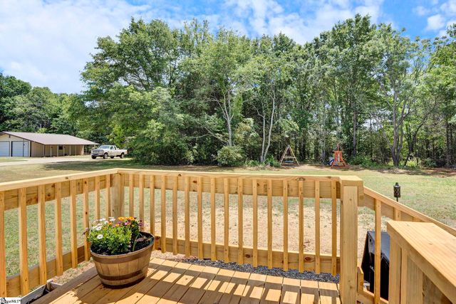 107 Floral Wood Way, Pelzer, SC 29669