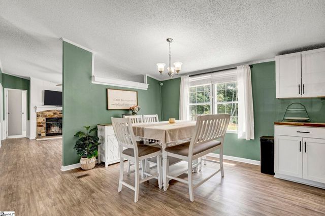 107 Floral Wood Way, Pelzer, SC 29669