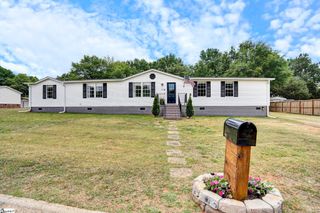 107 Floral Wood Way, Pelzer, SC 29669