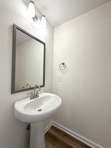 912 Peaceful Pl, Clarksville, TN 37040