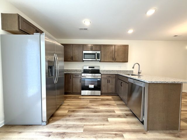912 Peaceful Pl, Clarksville, TN 37040