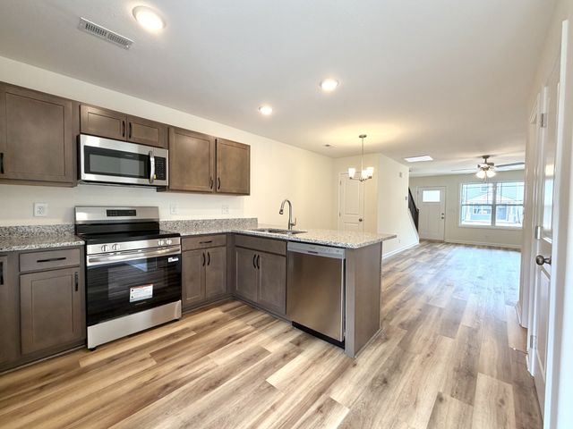 912 Peaceful Pl, Clarksville, TN 37040