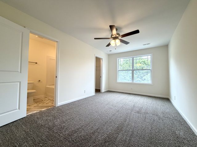 912 Peaceful Pl, Clarksville, TN 37040