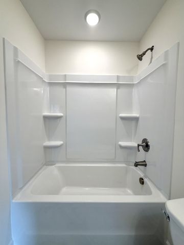 912 Peaceful Pl, Clarksville, TN 37040
