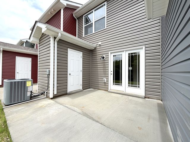 912 Peaceful Pl, Clarksville, TN 37040