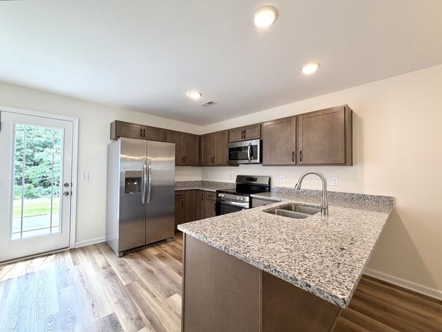 912 Peaceful Pl, Clarksville, TN 37040