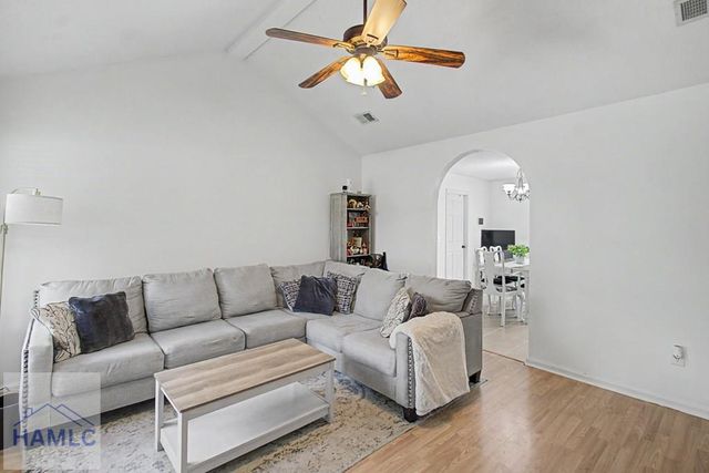 219 Kevin Road, Hinesville, GA 31313