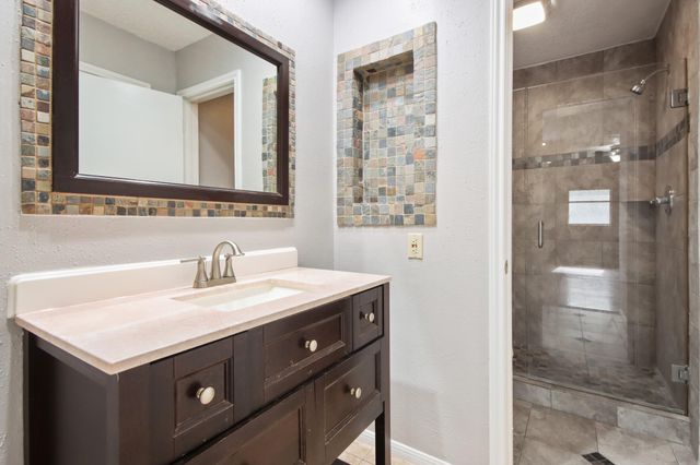 17610 Possums Run Drive, Humble, TX 77396