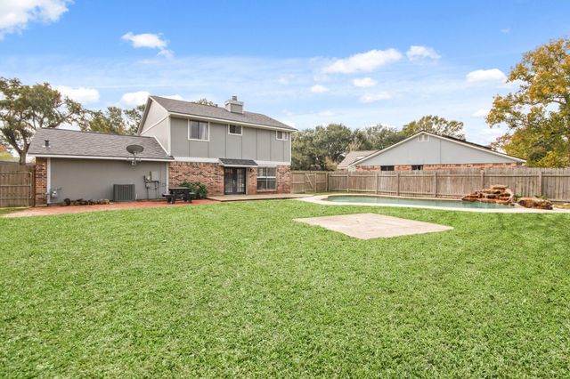 17610 Possums Run Drive, Humble, TX 77396