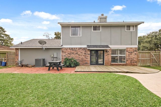 17610 Possums Run Drive, Humble, TX 77396