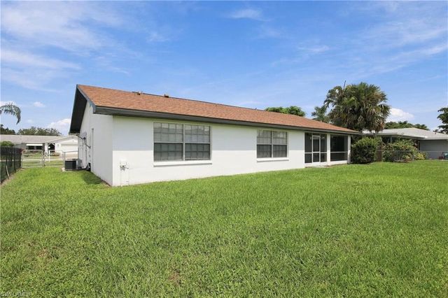 7402 Sea Island RD, Fort Myers, FL 33967