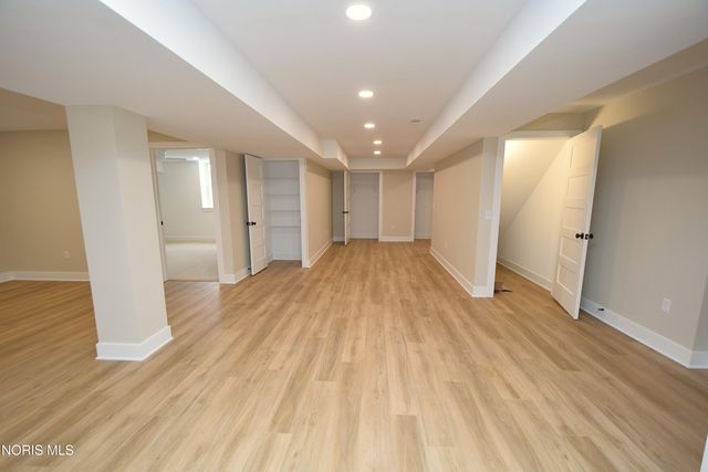 9225 Summer Song Ln, Sylvania, OH 43560