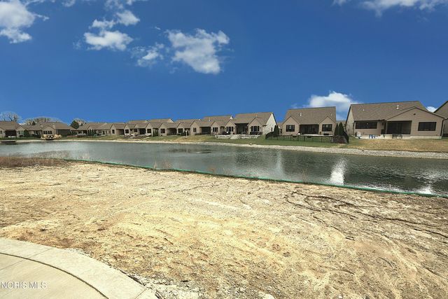 9225 Summer Song Ln, Sylvania, OH 43560