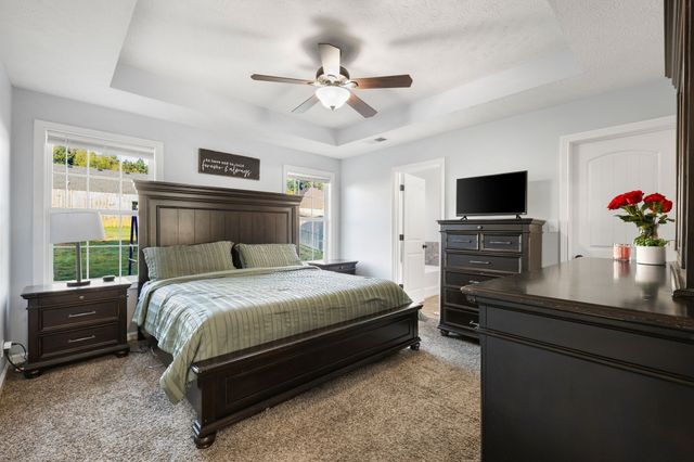 1301 Freedom Dr, Clarksville, TN 37042