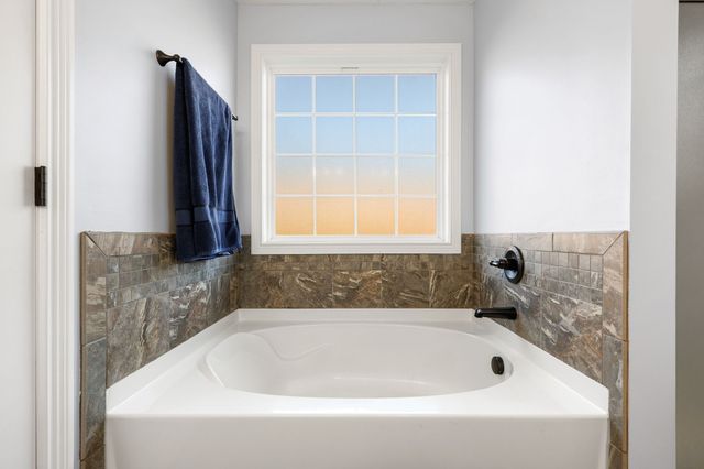 1301 Freedom Dr, Clarksville, TN 37042