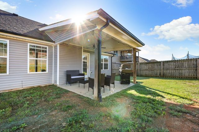 1301 Freedom Dr, Clarksville, TN 37042