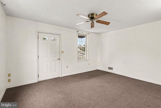 300 N ARCH ST, Mechanicsburg, PA 17055