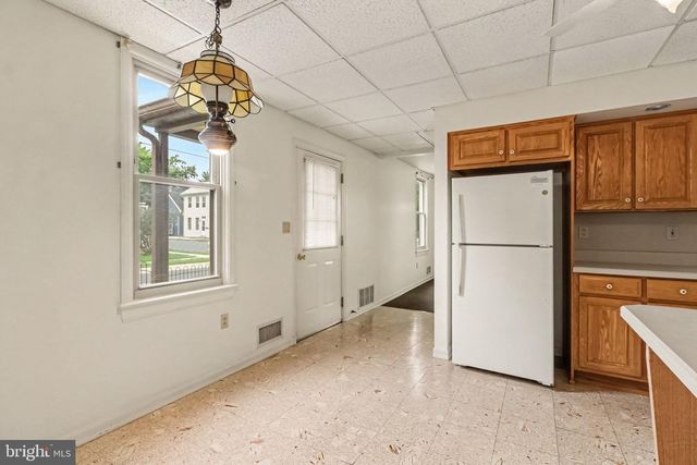 300 N ARCH ST, Mechanicsburg, PA 17055