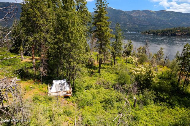 Cottage Island, Hope, ID 83836