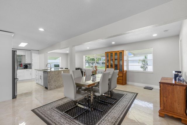 1701 SW 8th Avenue, Boynton Beach, FL 33426
