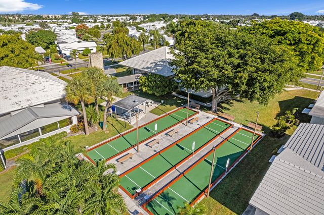 1701 SW 8th Avenue, Boynton Beach, FL 33426