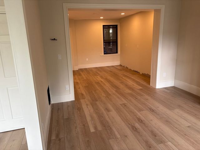 1672 Beacon St 2A, Brookline, MA 02446