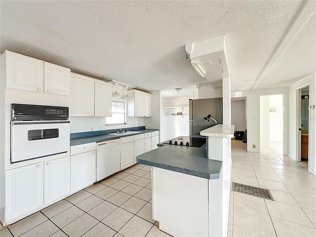 2921 PERIWINKLE DRIVE, Groveland, FL 34736