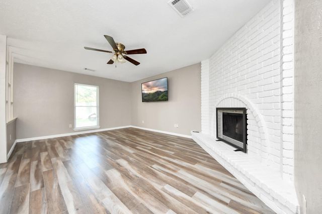 6834 Kearney Drive, Richmond, TX 77469